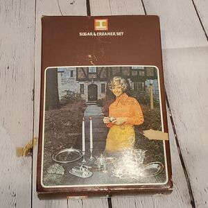Vintage Irvinware sugar & creamer set in original box